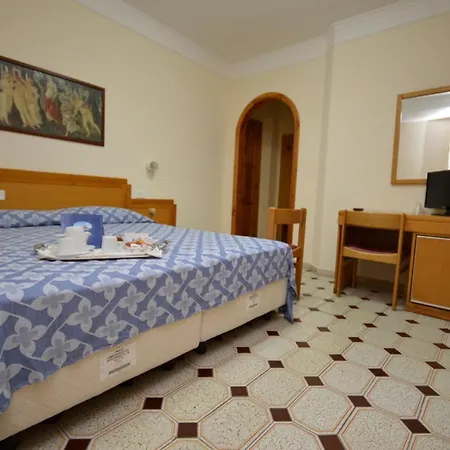 Hotel Residence Il Gabbiano Cirò Marina Camera foto